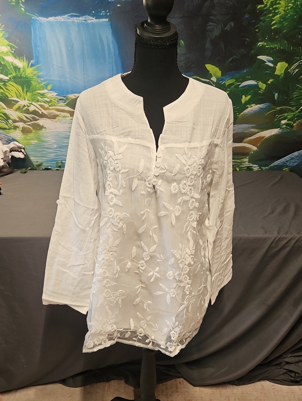 Women's White Embroidered Tunic Top - Unbranded